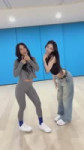 얼마나 빛이 나는지✨ #유나 와 #효린 선배님의 #IceCreamChallenge 🍨 #ITZY #YUNA #HYOLYN #YUNAIceCream ⁠@HYOLYN 효린.mp4