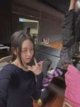 260425-kiiikiii-official-instagram-update-with-leesol-and-v0-doq38zy55gxg1.webp