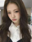 260430-yihyun-weverse-update-v0-0kcrg2lludyg1.webp