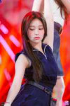 260405 Beni Bittersweet at SBS Inkigayo On-Site Photos - 3.jpg