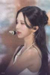 MinaM868h51301.jpg