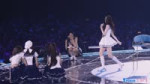 올해 성인된 이서 성인식 보는 아이브 언니들｜IVE THE 4TH FAN CONCERT 〈DIVE into IVE〉 [fMqUoyAET6I]-2.webm
