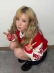 Hitomi.jpg