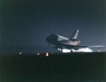 STS-82DiscoverynightlandingKSC-97PC-0352.jpg